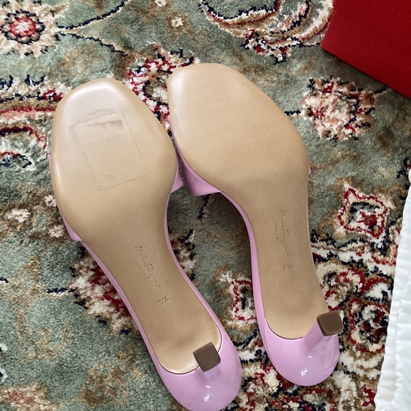 Ferragamo heels 🦄 - Picture 11 of 17